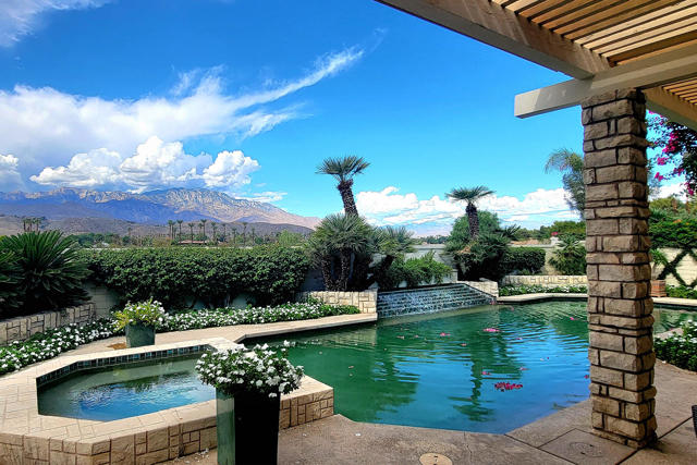 Image 32 of 55 For 74 Mayfair Drive