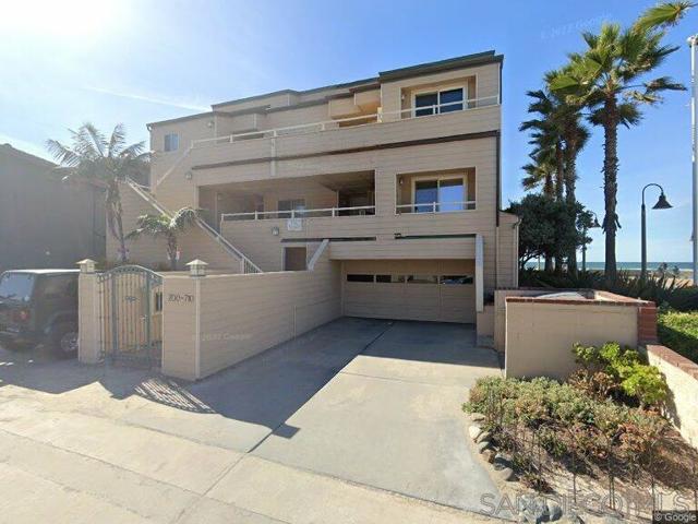 706 Ocean Ln, Imperial Beach CA: https://media.crmls.org/mediaz/fe3eca0b-5b82-4b43-8b18-7332e528259b.jpg
