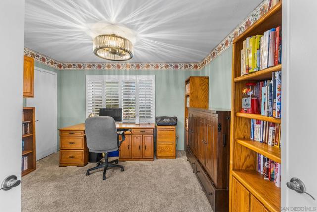 1363 Timberpond Dr, El Cajon CA: https://media.crmls.org/mediaz/fe3ed127-41b3-4109-928e-a64e22edaccc.jpg