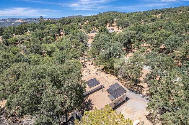3748 Baldwin Drive, Placerville CA: https://media.crmls.org/mediaz/fe3f4aef-a16e-43a7-9144-69a61569c0a6.jpg