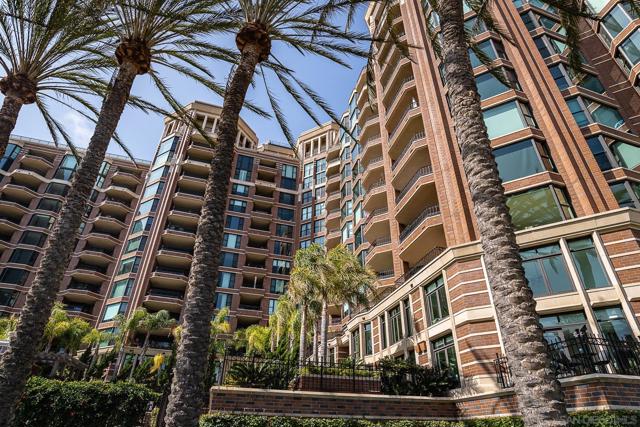 500 W Harbor Dr, San Diego CA: https://media.crmls.org/mediaz/fe3fb1ab-c12c-4ffb-83b0-ecfc06248aa8.jpg