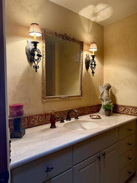 49240 Jfk Trail, Palm Desert CA: https://media.crmls.org/mediaz/fe4077ad-63ae-4f2c-aad5-da498b7b314e.jpg