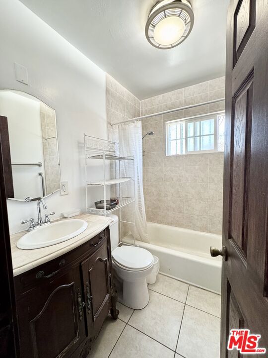 14702 Studebaker Road, Norwalk CA: https://media.crmls.org/mediaz/fe40c8a3-e445-4d26-868b-f267d3e25bce.jpg