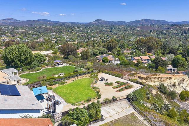 Detail Gallery Image 51 of 61 For 379 Trailview, Encinitas,  CA 92024 - 4 Beds | 2 Baths