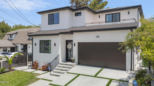Detail Gallery Image 1 of 1 For 11040 Whitegate Ave, Sunland,  CA 91040 - 4 Beds | 3/1 Baths