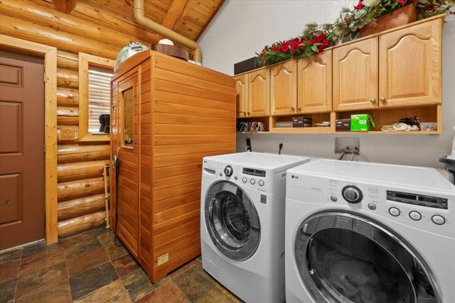 1925 Baldwin Lake Road, Big Bear CA: https://media.crmls.org/mediaz/fe4278f7-ee32-46c1-a97b-c89cef309c8d.jpg