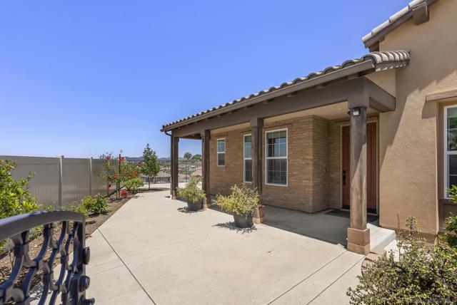 Image 4 of 75 For 1405 Apex Pl.