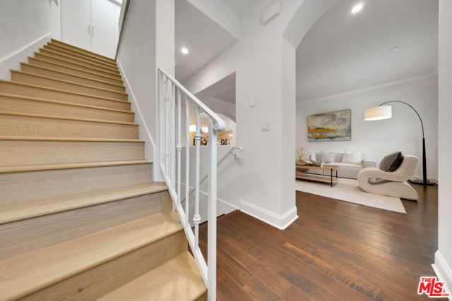 2449 Oswego Street, Pasadena CA: https://media.crmls.org/mediaz/fe44686d-6c5b-4d8b-8075-e6309049c1a9.jpg