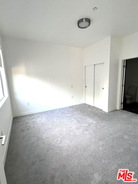 1200 N Sweetzer Avenue, West Hollywood CA: https://media.crmls.org/mediaz/fe447b0f-77e7-4c7f-bd27-ea46a8bbc153.jpg