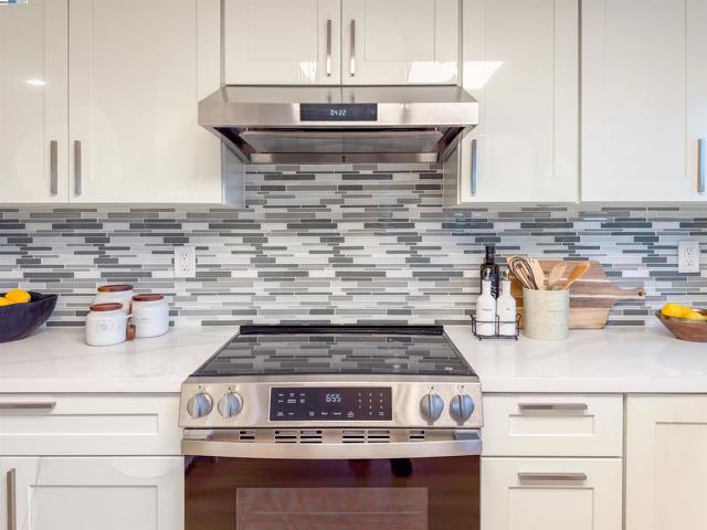 773 Coronado, Foster City CA: https://media.crmls.org/mediaz/fe454f90-eab9-4c17-b79c-7e42e9cf674c.jpg