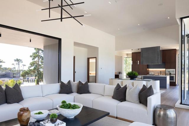31 Poppy Lane, Pebble Beach CA: https://media.crmls.org/mediaz/fe45d6fb-850e-4552-a1b4-a12a74725ecb.jpg