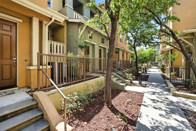 709 Modern Ice Drive, San Jose CA: https://media.crmls.org/mediaz/fe46f9ba-d7df-48aa-a075-90f29b22b951.jpg