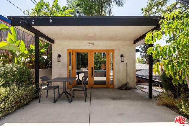 3775 Aloha Street, Los Feliz CA: https://media.crmls.org/mediaz/fe4798a0-3f0c-4556-9888-e162814d8528.jpg