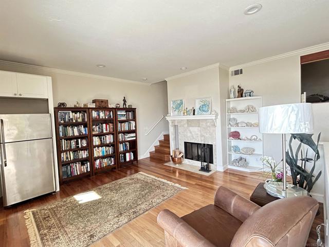 2510 MONTGOMERY AVE, Cardiff by the Sea CA: https://media.crmls.org/mediaz/fe47e438-73b5-4ed7-a115-10b7d783876c.jpg