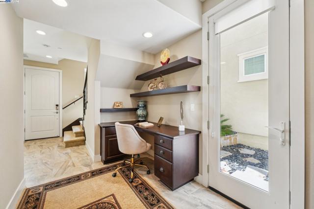 7213 Calistoga Ln, Dublin CA: https://media.crmls.org/mediaz/fe495867-9bbf-43c8-958a-87c5e4b2a152.jpg