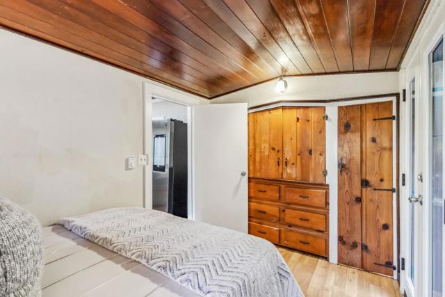 130 Hillside Way, Boulder Creek CA: https://media.crmls.org/mediaz/fe496d0a-ff10-4d3e-ab9f-4023d71df6b9.jpg