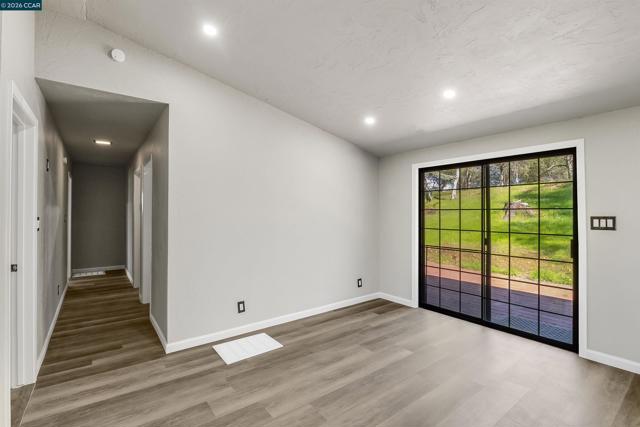 125 Sam Lynn Way, Oroville CA: https://media.crmls.org/mediaz/fe499147-3d48-4b84-b6bf-543ecade4b28.jpg