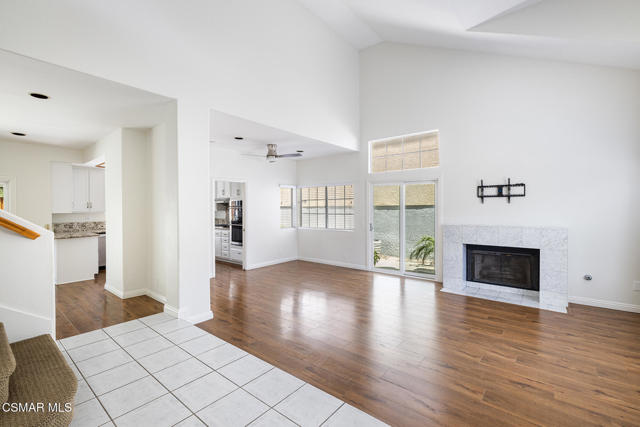 525 Myrtle Court, Oak Park CA: https://media.crmls.org/mediaz/fe49e1f9-af39-416b-9df2-40b40ca1471a.jpg