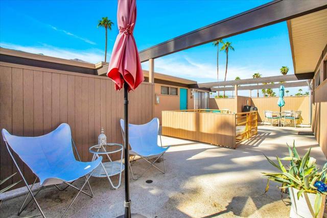 1111 E Palm Canyon Drive, Palm Springs CA: https://media.crmls.org/mediaz/fe4a767a-8c0c-4077-a162-6ca883ff8cbc.jpg