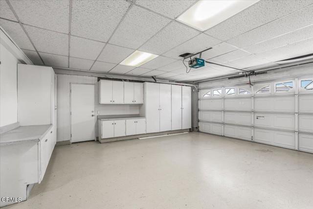 3630 Dallas Drive, Oxnard CA: https://media.crmls.org/mediaz/fe4a966d-989d-4d3d-9c4c-25a2e31d5821.jpg