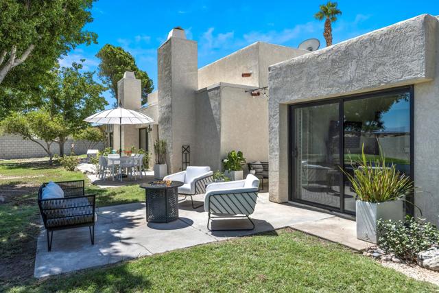 6250 N Paseo De La Palma, Palm Springs CA: https://media.crmls.org/mediaz/fe4b5853-6ca4-4095-90e5-c5e1494fd459.jpg
