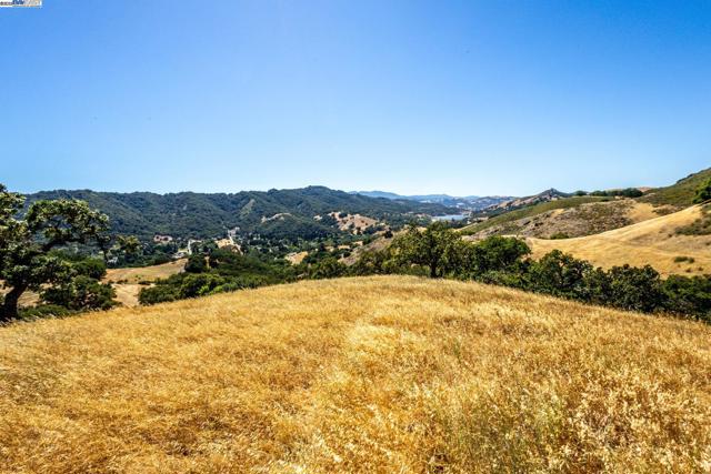0 Oak Glen Ave, Morgan Hill CA: https://media.crmls.org/mediaz/fe4b5dd1-4c24-4ec2-b9c0-4e697033f44d.jpg