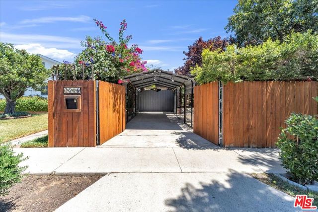 7506 Independence Avenue photo 2