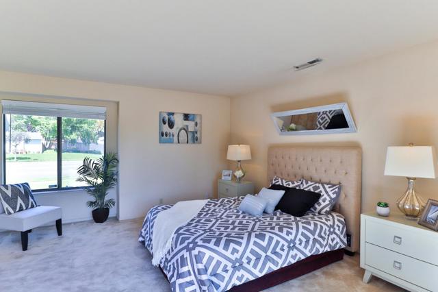 8760 Rancho Hills Drive, Gilroy CA: https://media.crmls.org/mediaz/fe4c1e44-ccd2-48df-96d0-658840788a71.jpg