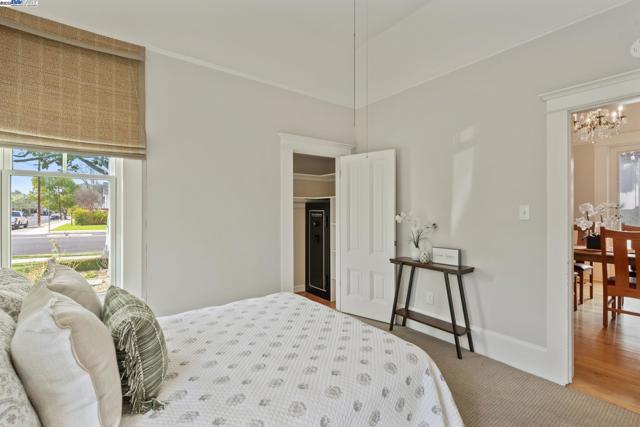 690 S K St, Livermore CA: https://media.crmls.org/mediaz/fe4c2981-390a-45cf-adbb-7ea046106efb.jpg