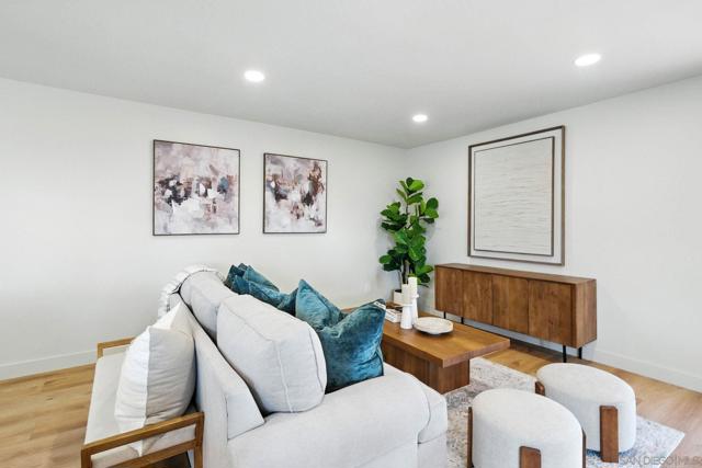 10183 Madrid Way, Spring Valley CA: https://media.crmls.org/mediaz/fe4c4ab2-5f72-4f6a-80e0-f0beaef543e7.jpg