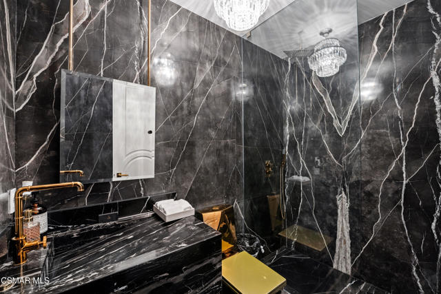 25665 Mulholland Highway, Calabasas CA: https://media.crmls.org/mediaz/fe4ca831-133a-4bc2-b444-d86ca8666d1f.jpg