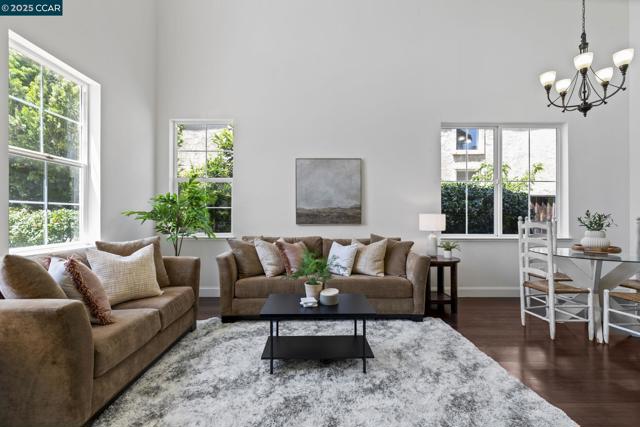 631 Summerwood Dr, Brentwood CA: https://media.crmls.org/mediaz/fe4d9b6e-3cda-499f-89e2-9dd35bf05a0c.jpg