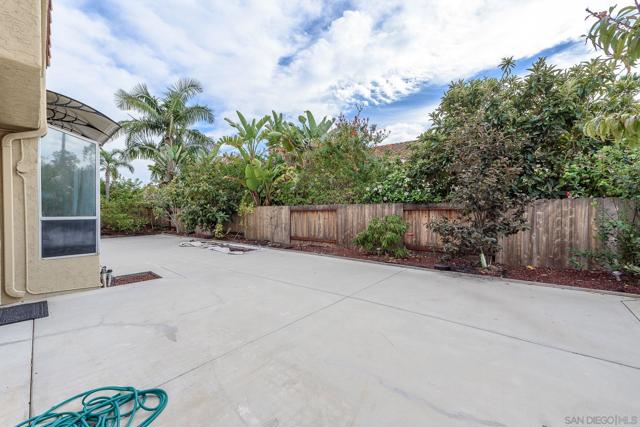 4515 Sculpture Court, Oceanside CA: https://media.crmls.org/mediaz/fe4dae05-24f5-4eaf-8825-9e834ed56216.jpg