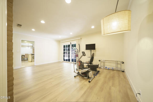 3553 Pontiac Street, La Crescenta CA: https://media.crmls.org/mediaz/fe4dd1af-43df-4c7b-bcce-f9ee45a2b9cc.jpg