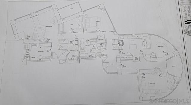 100 Harbor Drive, San Diego CA: https://media.crmls.org/mediaz/fe4eb159-84ad-4b84-8155-68c2bc29518f.jpg