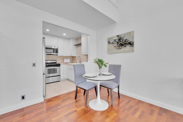 4040 Porte La Paz, San Diego CA: https://media.crmls.org/mediaz/fe50091d-0701-4cb3-acf3-beb75d5a9417.jpg