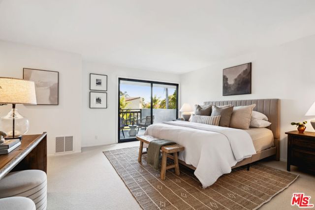 8105 Buena Fortuna Street, Carpinteria CA: https://media.crmls.org/mediaz/fe51bb23-6bab-4712-8f93-5f153c2a4a68.jpg