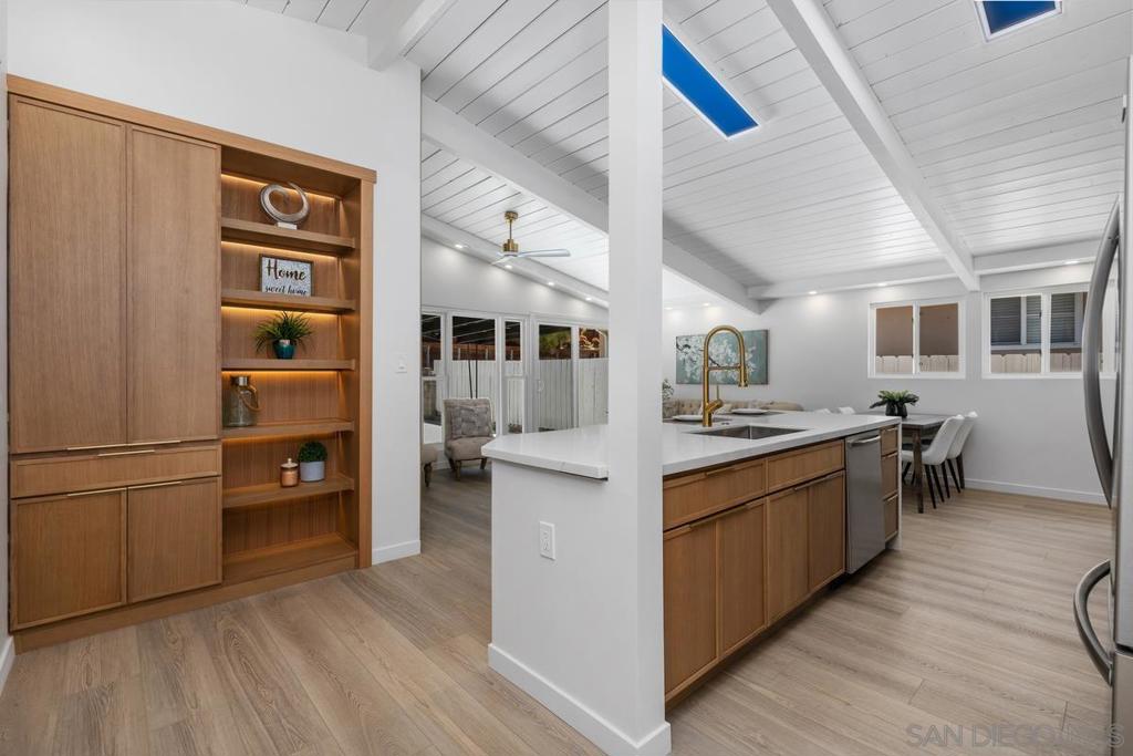 5556 Baja Dr - photo 2
