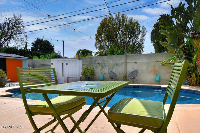 7761 Balcom Avenue, Reseda CA: https://media.crmls.org/mediaz/fe5316dc-6769-4fd8-b3e2-196c00b74db5.jpg