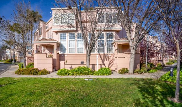 388 Montecito Way, Milpitas CA: https://media.crmls.org/mediaz/fe53fe2d-86db-4533-a8b8-752cd2e2dad0.jpg