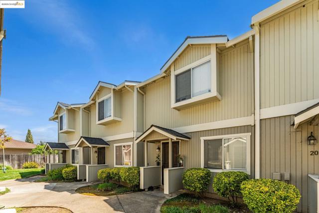 21564 Meekland ave, Hayward CA: https://media.crmls.org/mediaz/fe5515e6-756b-4bde-9225-1523749d8c31.jpg