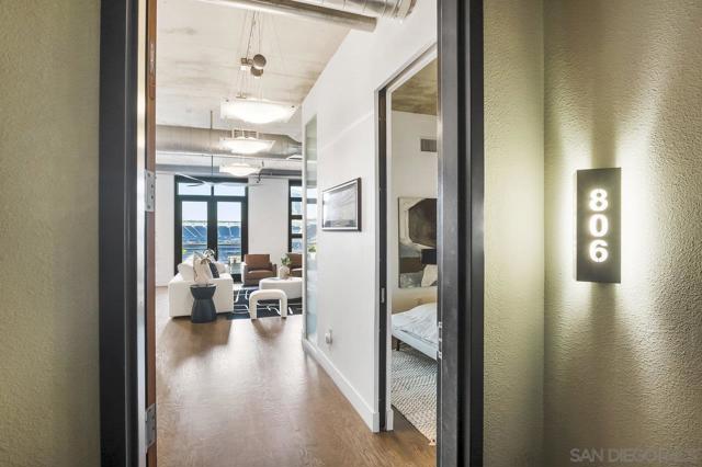 877 Island Ave, San Diego CA: https://media.crmls.org/mediaz/fe568797-a7cc-4e68-9187-9341807b168d.jpg