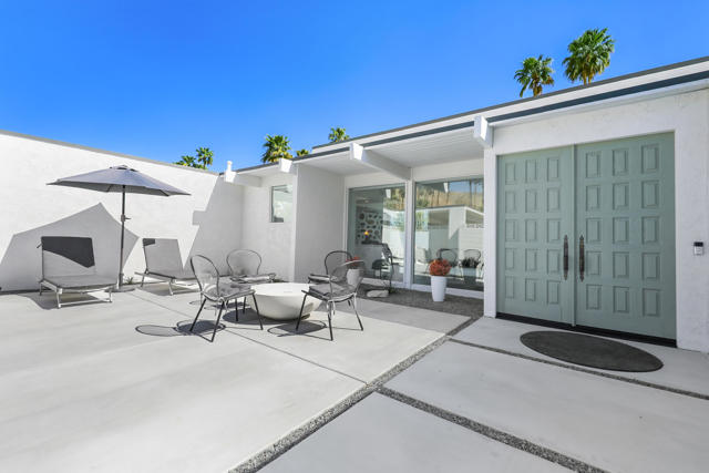 71350 Halgar Road, Rancho Mirage CA: https://media.crmls.org/mediaz/fe56d7a1-5c0a-4d4b-b3a7-1f706f0cf203.jpg