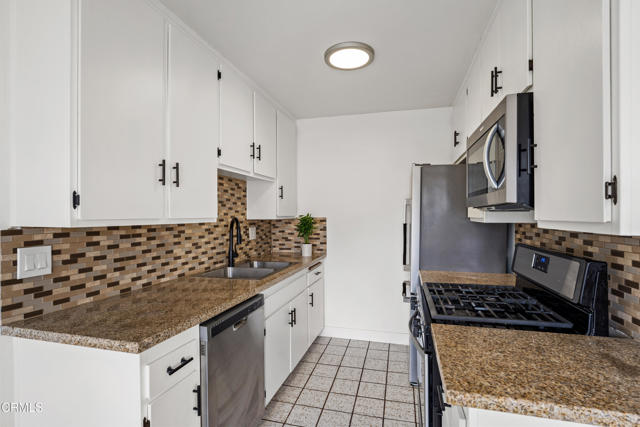 Detail Gallery Image 12 of 25 For 2526 Bolker Dr, Port Hueneme,  CA 93041 - 2 Beds | 1 Baths