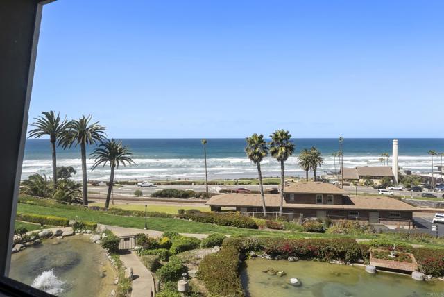 1552 Camino Del Mar, Del Mar CA: https://media.crmls.org/mediaz/fe5b162e-bcf0-4690-95ad-b6723fb9593b.jpg