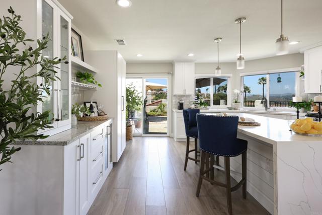 Detail Gallery Image 32 of 73 For 13356 Corte De Chucena, San Diego,  CA 92128 - 3 Beds | 2 Baths
