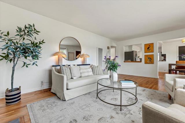 465 Harcourt Avenue, Seaside CA: https://media.crmls.org/mediaz/fe5cfe33-5afc-46ba-85ca-154873b08c4b.jpg