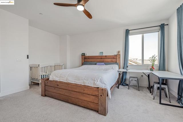 2281 Garden Farms Ave, Lathrop CA: https://media.crmls.org/mediaz/fe5d7a91-2fab-41e2-8cc2-06cb0df87d3b.jpg