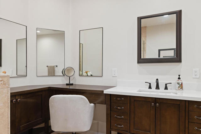 79100 Montego Bay Drive, Bermuda Dunes CA: https://media.crmls.org/mediaz/fe5f71f2-e1a1-4c7a-8135-e296c29dd51d.jpg