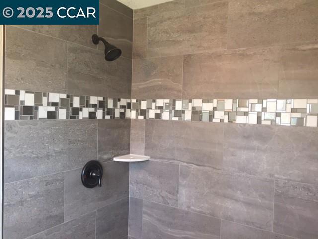 4274 Armand Dr, Concord CA: https://media.crmls.org/mediaz/fe5ff7ad-65d6-4188-a1c4-7463d9d2d5f0.jpg